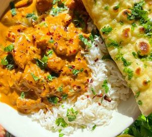 Chicken Tikka Masala with plain naan
